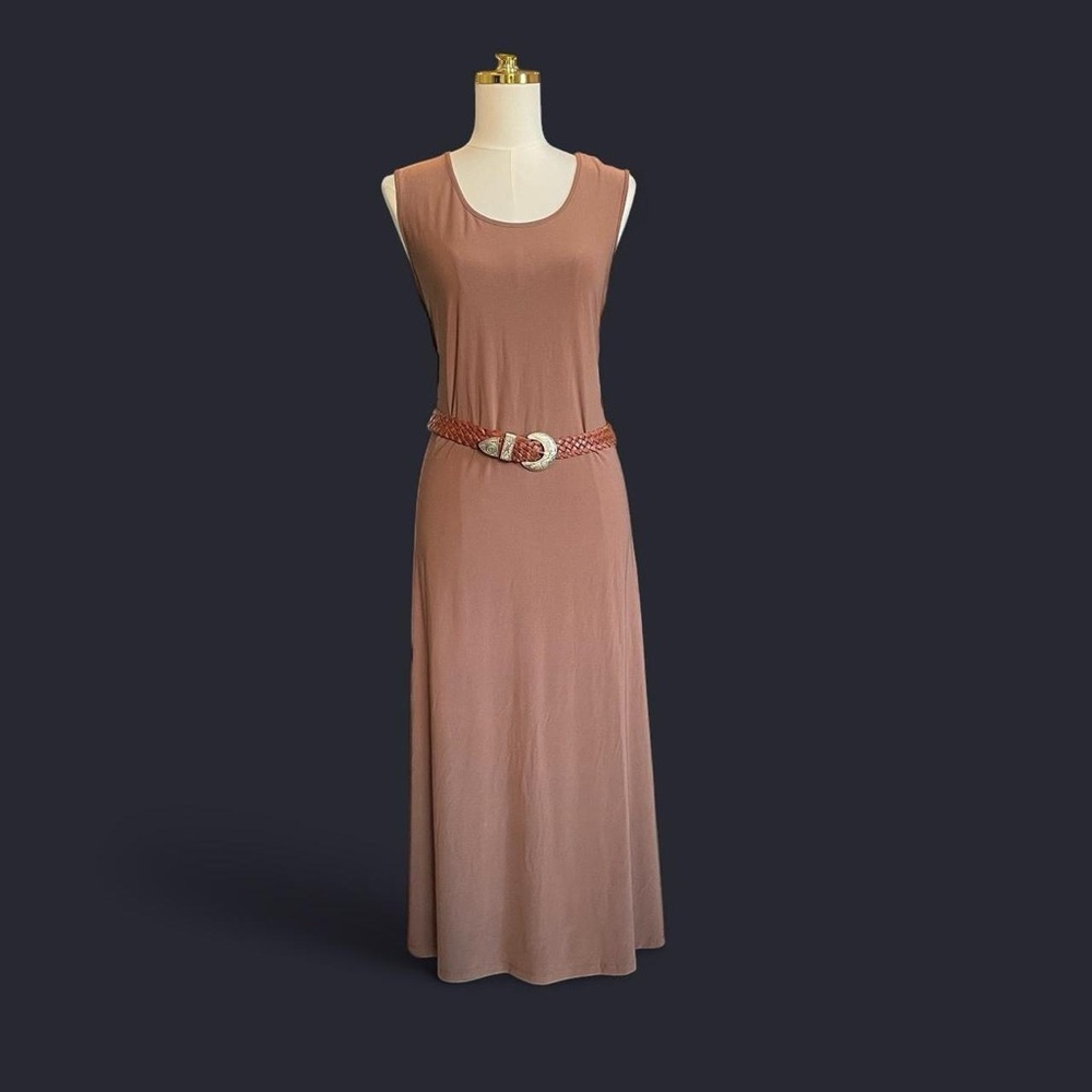 Elegant Sleeveless Brown Dress
